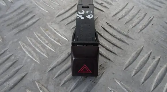 Volvo XC60 Hazard light switch