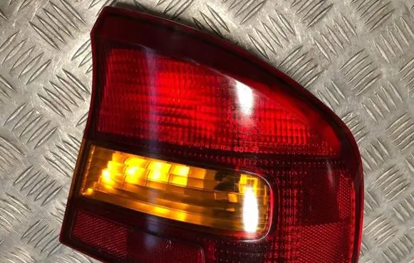 Subaru Legacy Rear/tail lights 2SD935709