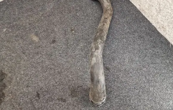 Mercedes-Benz E W213 Engine coolant pipe/hose A2135010182