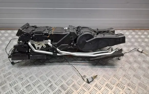 Audi A8 S8 D4 4H Interior heater climate box assembly 4H0820004C