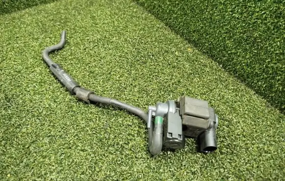 Porsche Cayenne (9Y0 9Y3) Vacuum valve 06M906609 4012311E 059906609B
