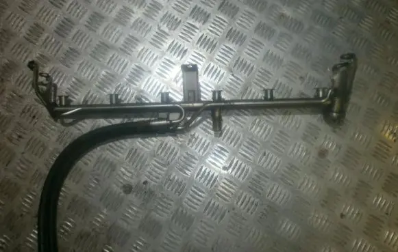Mercedes-Benz S W140 Fuel main line pipe 0000781489