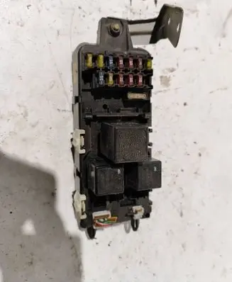 Volvo S40, V40 Fuse module 0901982