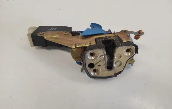 Saab 9-3 Ver1 Front door lock 705329 4809356