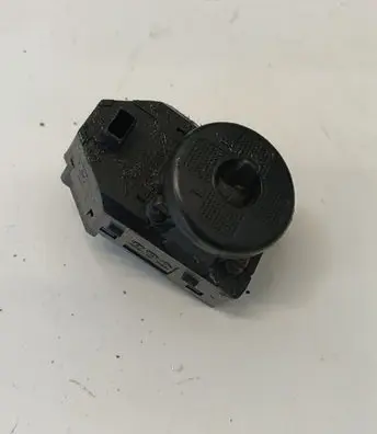 KIA Sportage Wing mirror switch