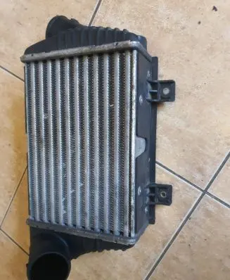 Volkswagen Transporter - Caravelle T4 Intercooler radiator 1512375