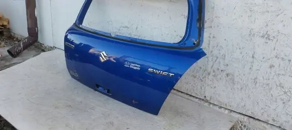 Suzuki Swift I Tailgate/trunk/boot lid