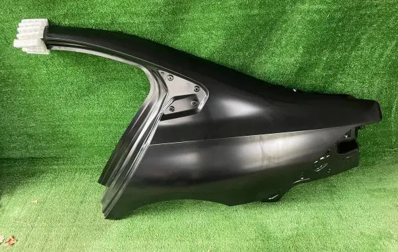 BMW i5 G60 Fender