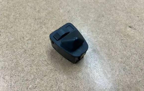 BMW 3 E46 Wing mirror switch 61318373691 8373691