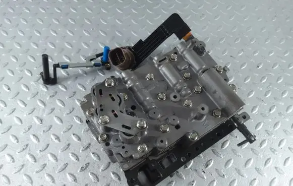 KIA Optima Transmission gearbox valve body 462103B611 463073B620 3B0110742