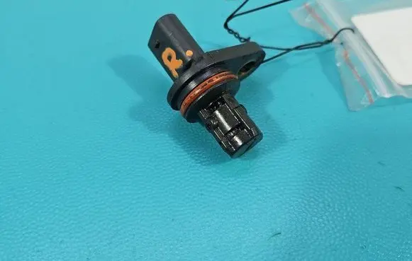 Opel Astra J Camshaft position sensor 55565709 IMPRK1516499