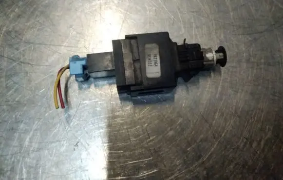 Volvo S60 Brake pedal sensor switch 8622064