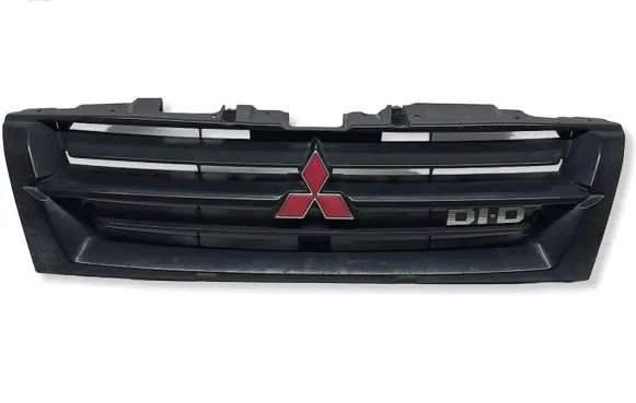 Mitsubishi Pajero Front bumper upper radiator grill MR387981