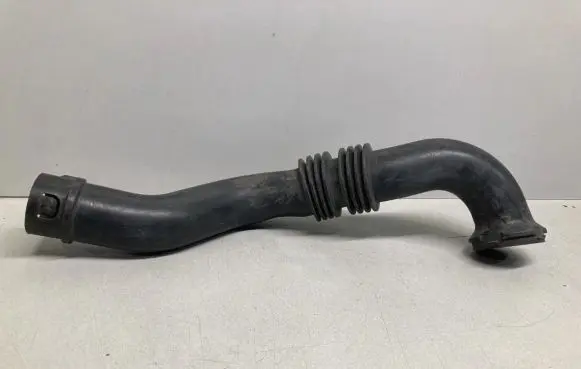 Opel Vivaro Intercooler hose/pipe 8200865653 93861963