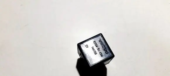 Volvo S60 Other relay 9441158 v23134-j52-x346
