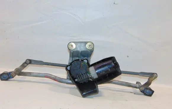 Ford Escort Front wiper linkage and motor 1053334 97AG17K484A1A 6138474