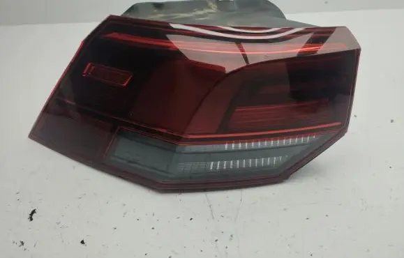 Volkswagen Golf VIII Rear/tail lights 5H0945095C