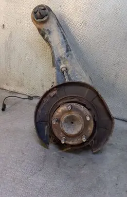 Mitsubishi Lancer VIII Rear wheel hub spindle/knuckle