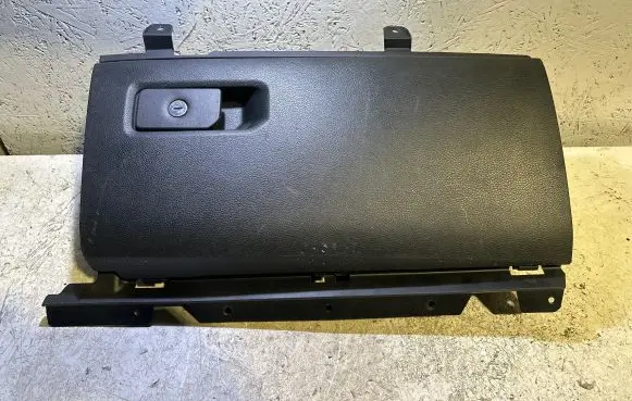 Ram 1500 Glove box 6PM28TRMAA 59795