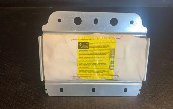 KIA Sorento Passenger airbag 845003E600 V1APAV3VXG0070 607891800A
