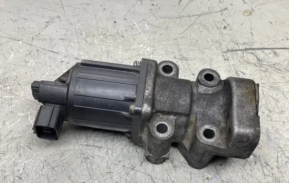 Opel Astra H EGR valve 8973766633