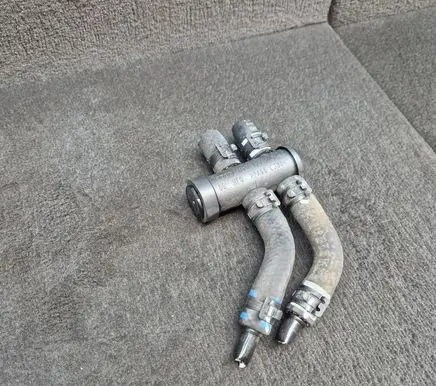 Audi A5 8T 8F Fuel line pipe 8T0127247B 8T0127247C 8T0127247