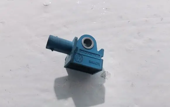 Skoda Yeti (5L) Airbag deployment crash/impact sensor 5K0959351A
