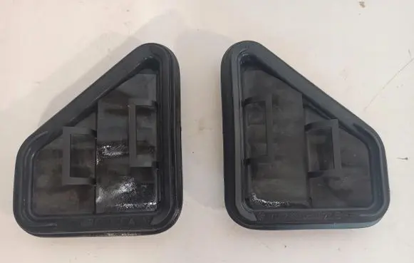 Porsche Cayman 987 Trunk grilles 