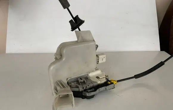 Audi A6 S6 C7 4G Front door lock 8J2837016C 4G2837350