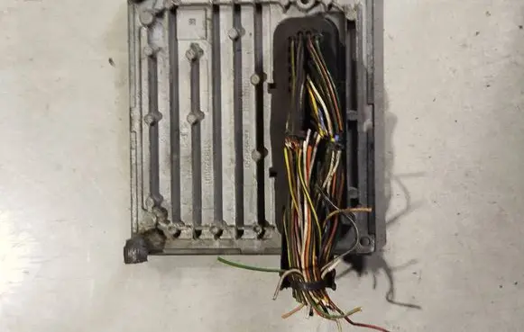 Ford Fiesta Engine control unit/module 4u7112a650mc s120977020e