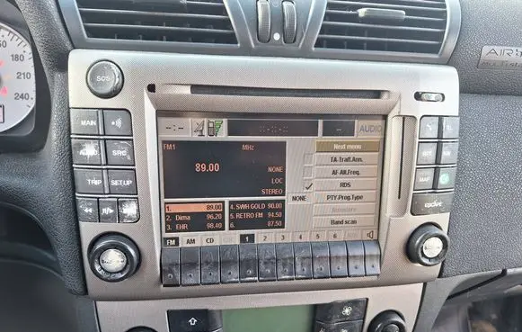 Navigation unit CD/DVD player
