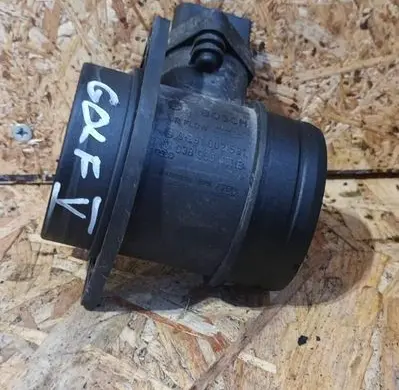 Volkswagen Golf V Mass air flow meter