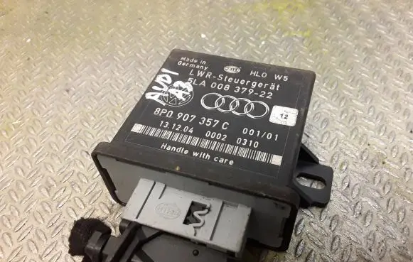 Audi A3 S3 8P Light module LCM 8P0907357C