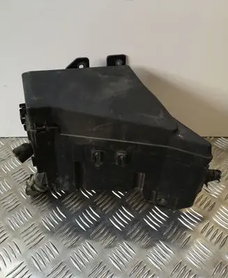 Subaru Outback Fuse box set MB100200B MB502000B MB102802B