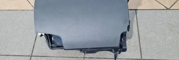 Mercedes-Benz C W204 Glove box A2046802691 0000659703 20080813T126