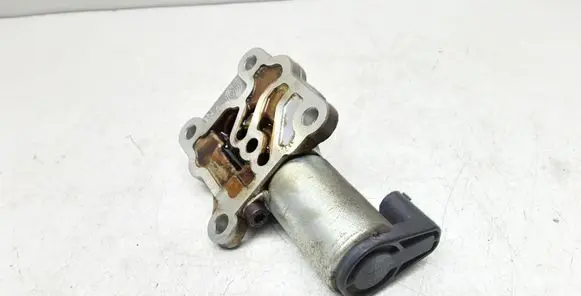 Volvo XC90 Camshaft vanos timing valve 0212815161 F3471332