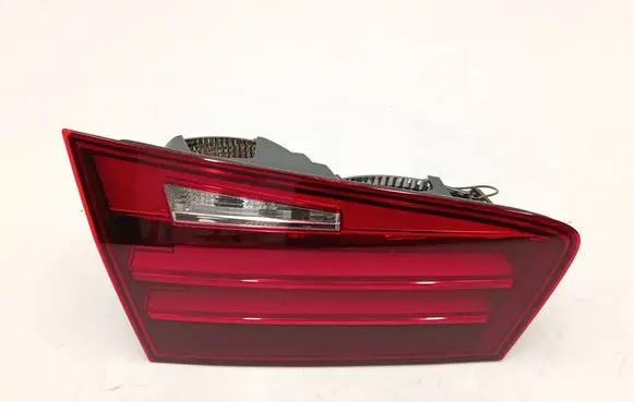 BMW 5 F10 F11 Tailgate rear/tail lights 7370347