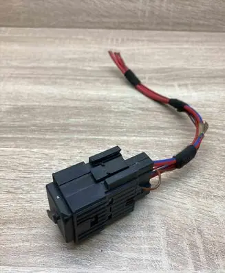 BMW 5 E60 E61 Other relay 6939890 WITHPLUG