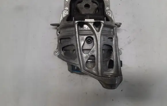 Audi A8 S8 D5 Engine mount bracket 4M0199255BB