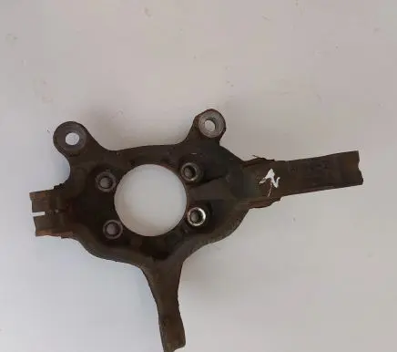 Nissan Leaf II (ZE1) Front wheel hub