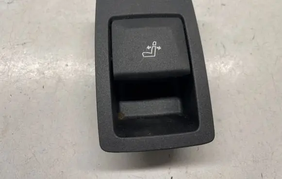 BMW X3 G01 Seat back rest control lever/handle 7436054