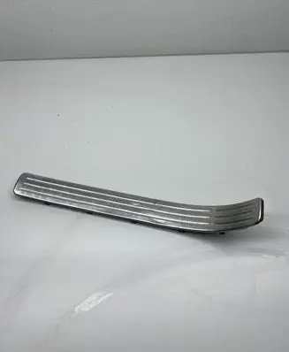 Porsche Cayenne (9PA) Rear sill trim cover 7L0853793A