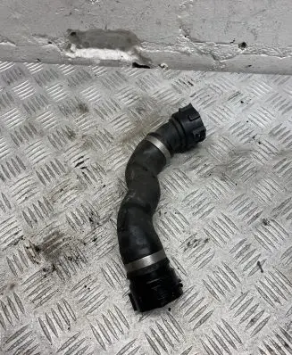 BMW 5 GT F07 Engine coolant pipe/hose