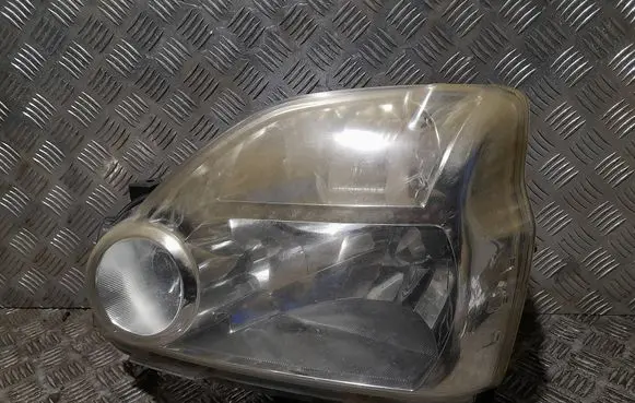 Nissan X-Trail T31 Headlight/headlamp