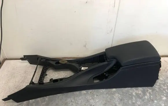 BMW 3 E90 E91 Armrest 5845071