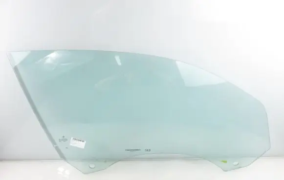 BMW 1 E81 E87 Front door window glass four-door 