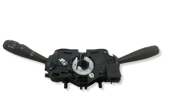 Dacia Logan II Wiper control stalk 681727472R E1109649 E1109568