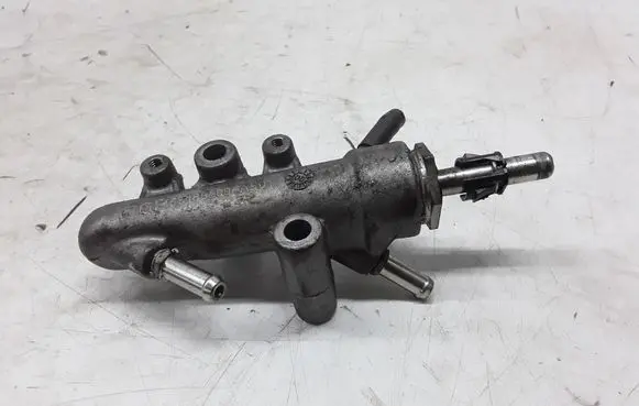 Opel Vectra C Fuel pressure regulator 55188200