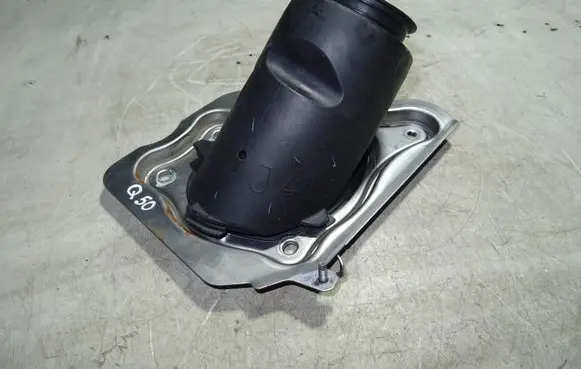 Infiniti Q50 Steering wheel column trim 48950JK900R