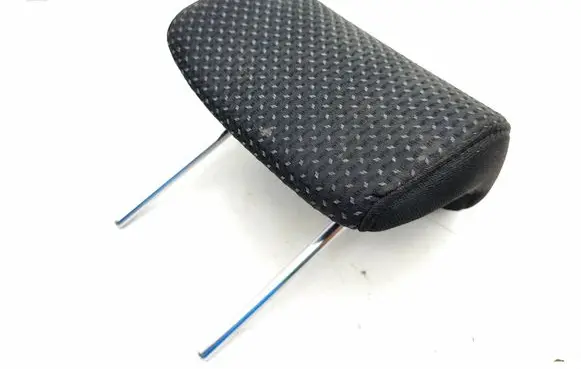Hyundai i30 Rear seat headrest 